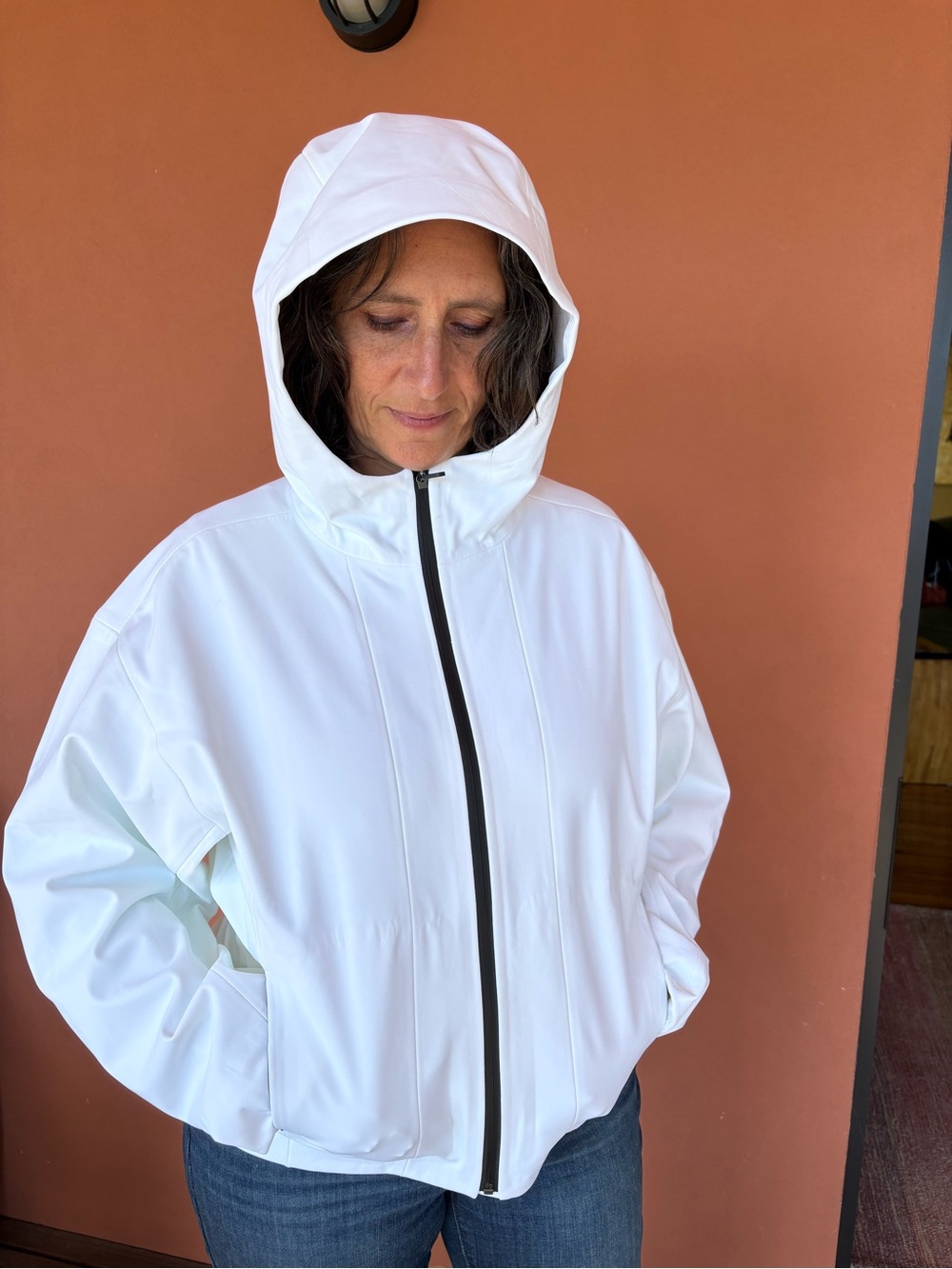 NWT - LULU LEMON Cross Chill Cinch Back White lightweight performance Jacket - M